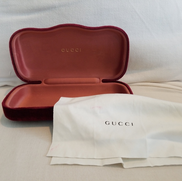 Gucci Sensual Romantic GG 0253S Sunglasses Gold - Picture 7 of 7